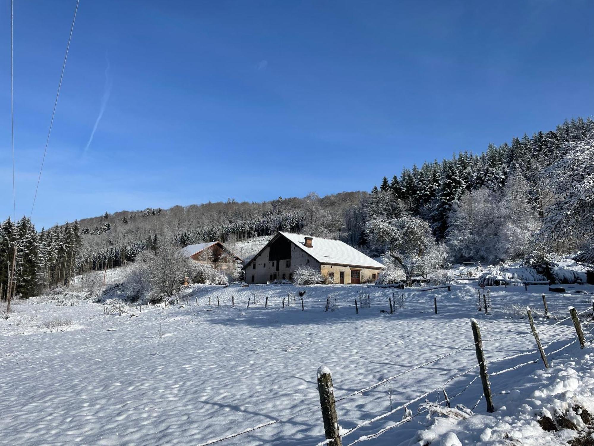 Вілла La Hutte Tendon Екстер'єр фото